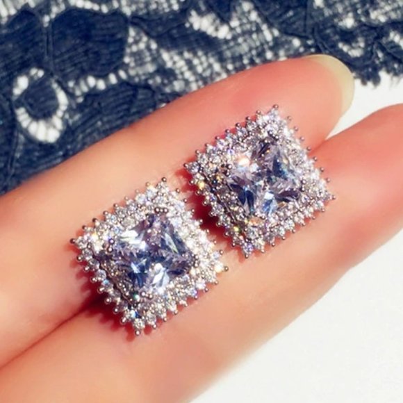 NEW 18K Princess Cut Double Halo Diamond Earrings - Picture 1 of 5